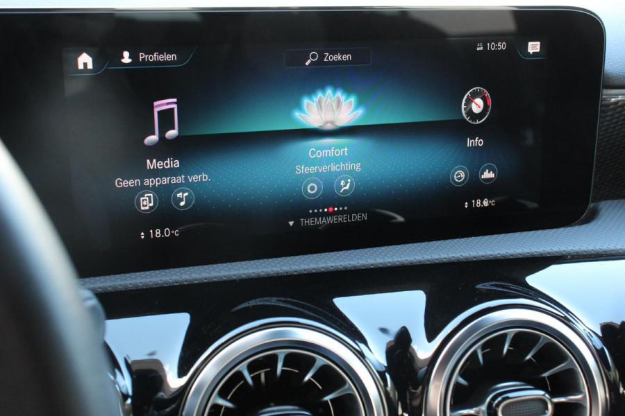 Mercedes-Benz A-Klasse 200 Automaat Progressive | Sfeerverlichting | Navigatie | Climate control | Camera | Parkeer sensoren | Half Lederen Bekleding | Led  | Cruise Control | LMV Velgen