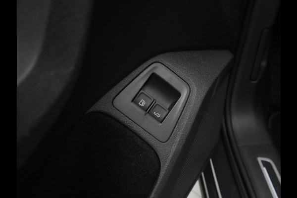 Seat Tarraco 1.4 TSI 245pk e-Hybrid PHEV Xcellence Navigatie Wegkl. trekhaak Camera Stuurverwarming Stoelverwarming voor/achter 148
