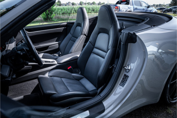 Porsche 911 Cabrio Carrera 4S (450pk) - BOSE - Sportuitlaat - Adapt. cruise - Camera PASM - Keyless - Exclusive leder * 992