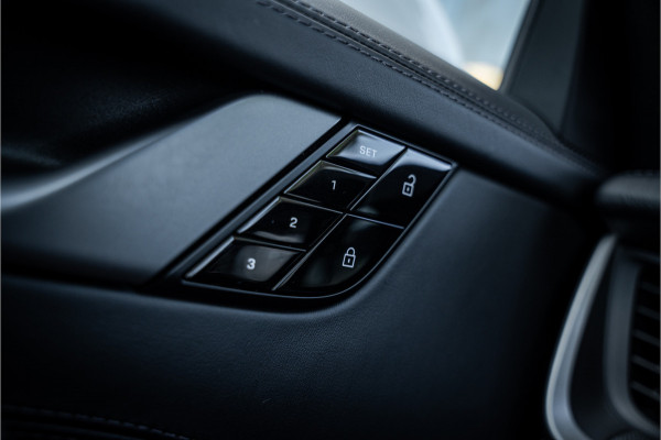 Porsche 911 Cabrio Carrera 4S (450pk) - BOSE - Sportuitlaat - Adapt. cruise - Camera PASM - Keyless - Exclusive leder * 992