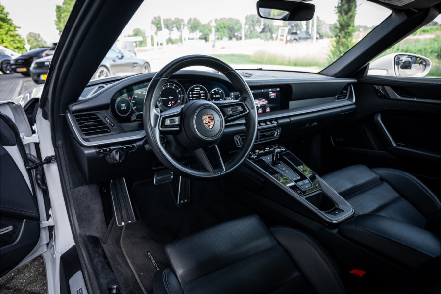 Porsche 911 Cabrio Carrera 4S (450pk) - BOSE - Sportuitlaat - Adapt. cruise - Camera PASM - Keyless - Exclusive leder * 992