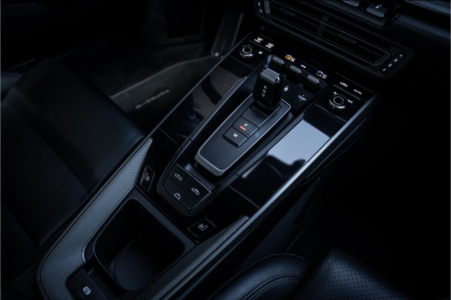 Porsche 911 Cabrio Carrera 4S (450pk) - BOSE - Sportuitlaat - Adapt. cruise - Camera PASM - Keyless - Exclusive leder * 992