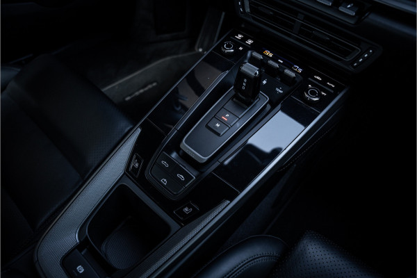 Porsche 911 Cabrio Carrera 4S (450pk) - BOSE - Sportuitlaat - Adapt. cruise - Camera PASM - Keyless - Exclusive leder * 992