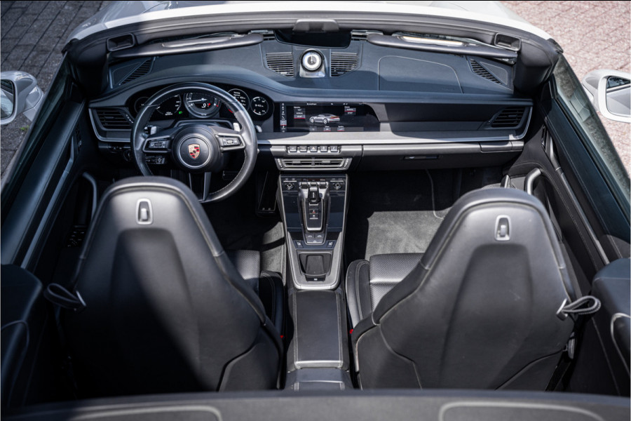 Porsche 911 Cabrio Carrera 4S (450pk) - BOSE - Sportuitlaat - Adapt. cruise - Camera PASM - Keyless - Exclusive leder * 992