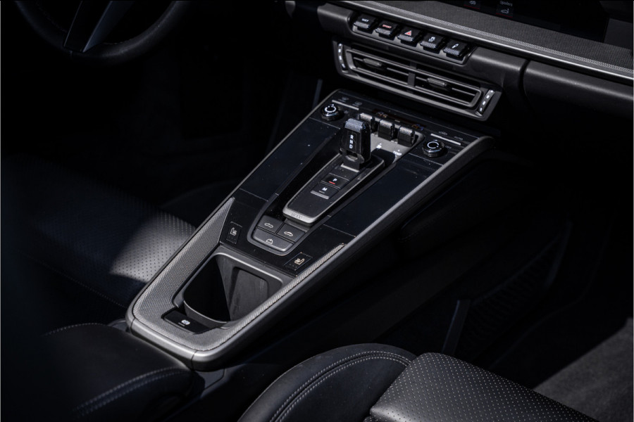 Porsche 911 Cabrio Carrera 4S (450pk) - BOSE - Sportuitlaat - Adapt. cruise - Camera PASM - Keyless - Exclusive leder * 992