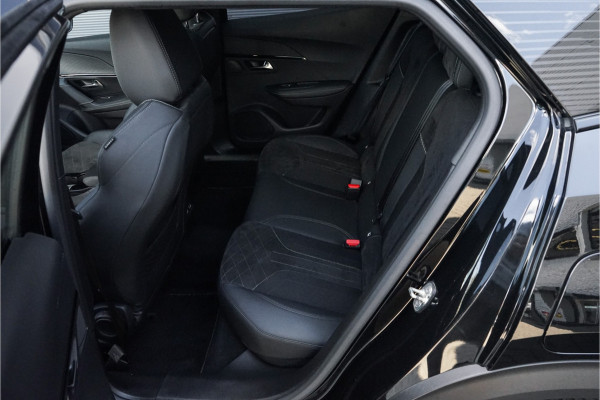 Peugeot 2008 1.2 PureTech GT Pack 130PK Pano CarPlay Trekhaak 1e Eig