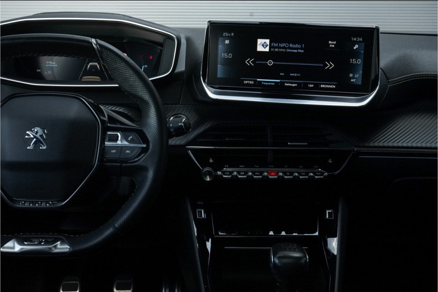 Peugeot 2008 1.2 PureTech GT Pack 130PK Pano CarPlay Trekhaak 1e Eig