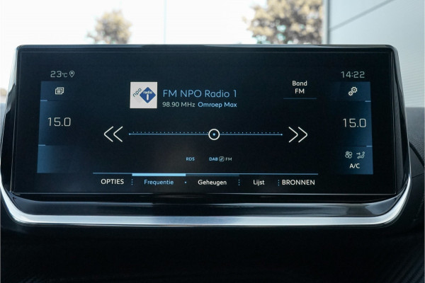 Peugeot 2008 1.2 PureTech GT Pack 130PK Pano CarPlay Trekhaak 1e Eig