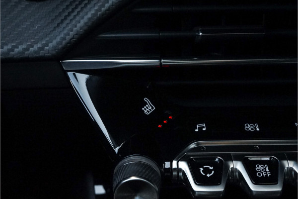 Peugeot 2008 1.2 PureTech GT Pack 130PK Pano CarPlay Trekhaak 1e Eig