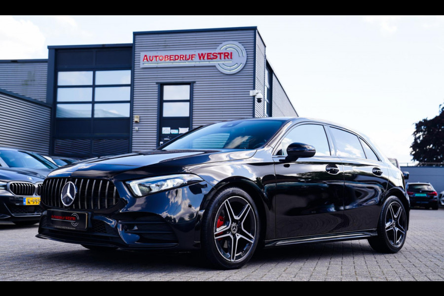 Mercedes-Benz A-Klasse 180 Business Solution AMG Night Upgrade | Achteruitrij camera | Stoelverwarming