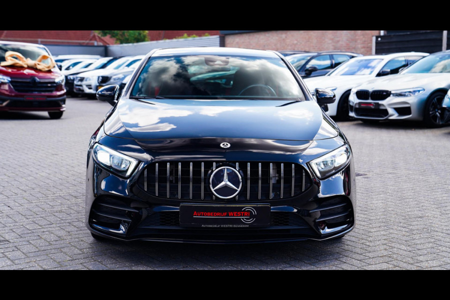 Mercedes-Benz A-Klasse 180 Business Solution AMG Night Upgrade | Achteruitrij camera | Stoelverwarming