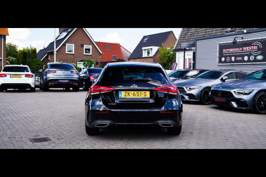 Mercedes-Benz A-Klasse 180 Business Solution AMG Night Upgrade | Achteruitrij camera | Stoelverwarming