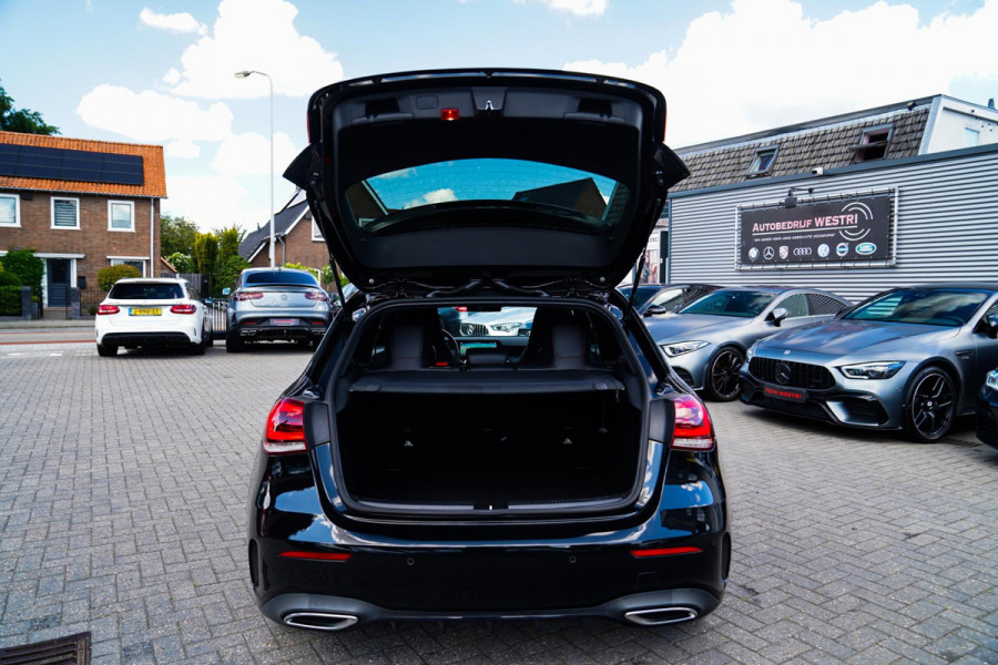 Mercedes-Benz A-Klasse 180 Business Solution AMG Night Upgrade | Achteruitrij camera | Stoelverwarming