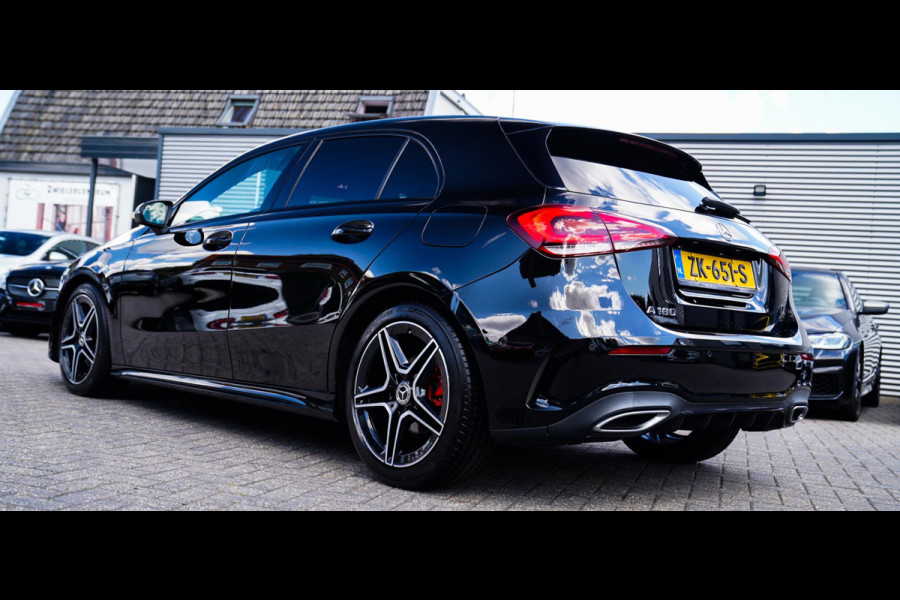 Mercedes-Benz A-Klasse 180 Business Solution AMG Night Upgrade | Achteruitrij camera | Stoelverwarming