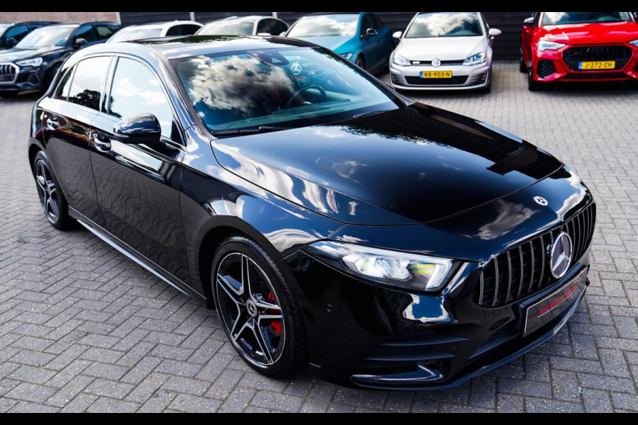 Mercedes-Benz A-Klasse 180 Business Solution AMG Night Upgrade | Achteruitrij camera | Stoelverwarming