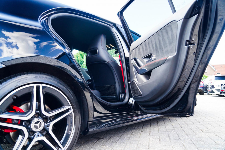 Mercedes-Benz A-Klasse 180 Business Solution AMG Night Upgrade | Achteruitrij camera | Stoelverwarming