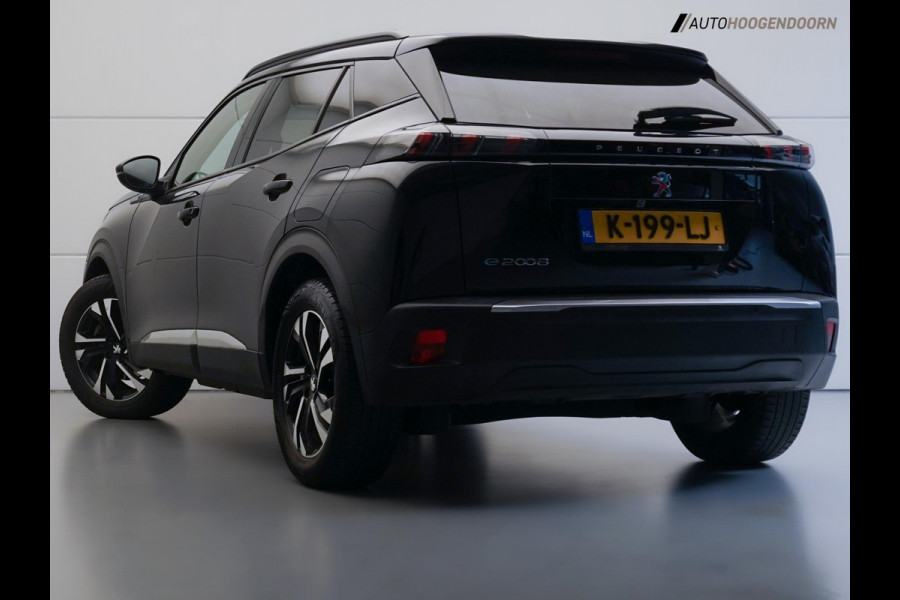 Peugeot e-2008 EV Blue Lease Allure 50 kWh (APPLE CARPLAY,LED,DIGITAAL DISPLAY,GROOT NAVI,CAMERA,LM-VELGEN,NIEUWE APK,TOPCONDITIE)
