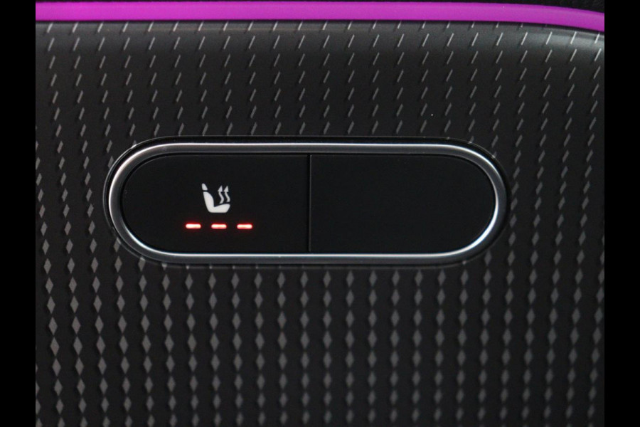 Mercedes-Benz B-Klasse 180 Business Solution Luxury | Leder | Trekhaak | Stoelverwarming | Camera | Navigatie | Full LED | Park Assist | Sfeerverlichting | Widescreen
