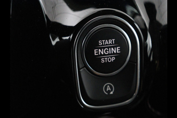 Mercedes-Benz B-Klasse 180 Business Solution Luxury | Leder | Trekhaak | Stoelverwarming | Camera | Navigatie | Full LED | Park Assist | Sfeerverlichting | Widescreen