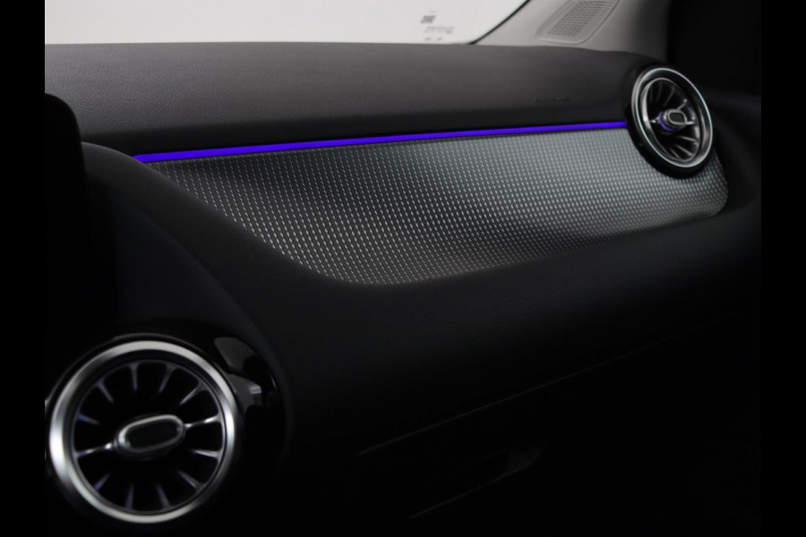 Mercedes-Benz B-Klasse 180 Business Solution Luxury | Leder | Trekhaak | Stoelverwarming | Camera | Navigatie | Full LED | Park Assist | Sfeerverlichting | Widescreen