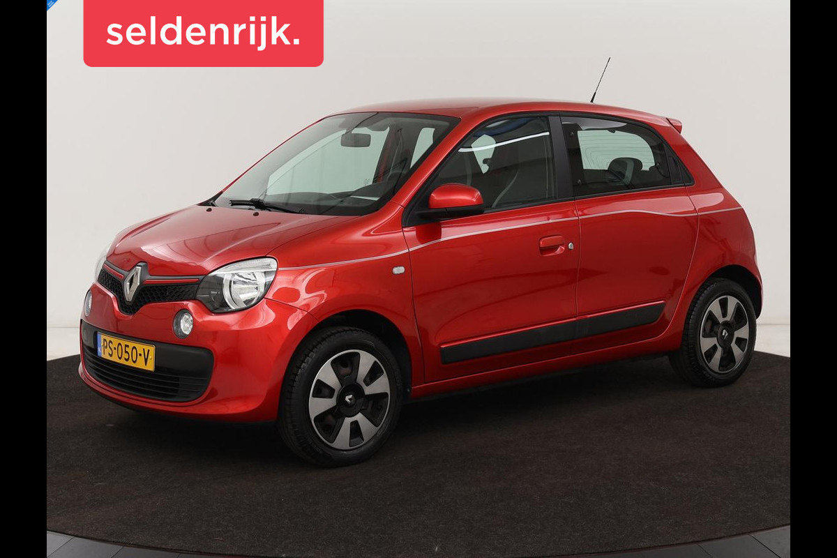 Renault Twingo 1.0 SCe Collection | 32.300km NAP | Airco | Cruise control | Bluetooth | LED | Elektrische ramen Renault Twingo 1.0 SCe Collection | 32.300km NAP | Airco | Cruise control | Bluetooth | LED | Elektrische ramen