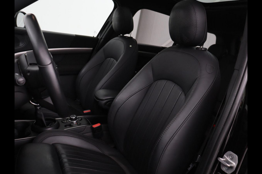 MINI Countryman 2.0 Cooper S E ALL4 Chili | Panoramadak | Leder | Stoel & stuurverwarming | Camera | Adaptive cruise | Memory | Keyless | Full LED | Navigatie