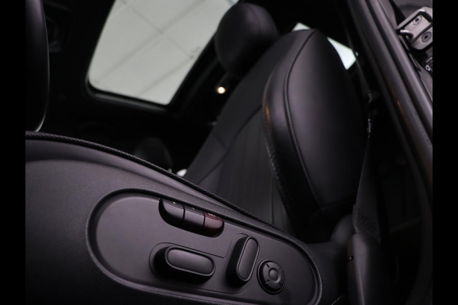 MINI Countryman 2.0 Cooper S E ALL4 Chili | Panoramadak | Leder | Stoel & stuurverwarming | Camera | Adaptive cruise | Memory | Keyless | Full LED | Navigatie