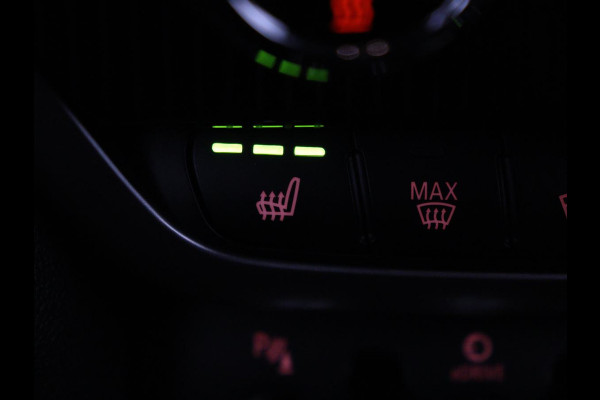 MINI Countryman 2.0 Cooper S E ALL4 Chili | Panoramadak | Leder | Stoel & stuurverwarming | Camera | Adaptive cruise | Memory | Keyless | Full LED | Navigatie