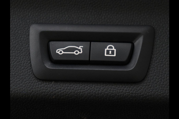 MINI Countryman 2.0 Cooper S E ALL4 Chili | Panoramadak | Leder | Stoel & stuurverwarming | Camera | Adaptive cruise | Memory | Keyless | Full LED | Navigatie