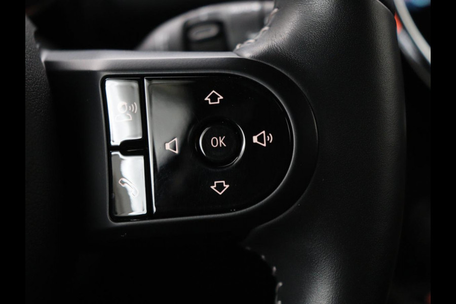MINI Countryman 2.0 Cooper S E ALL4 Chili | Panoramadak | Leder | Stoel & stuurverwarming | Camera | Adaptive cruise | Memory | Keyless | Full LED | Navigatie