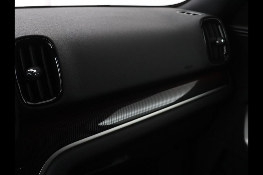 MINI Countryman 2.0 Cooper S E ALL4 Chili | Panoramadak | Leder | Stoel & stuurverwarming | Camera | Adaptive cruise | Memory | Keyless | Full LED | Navigatie