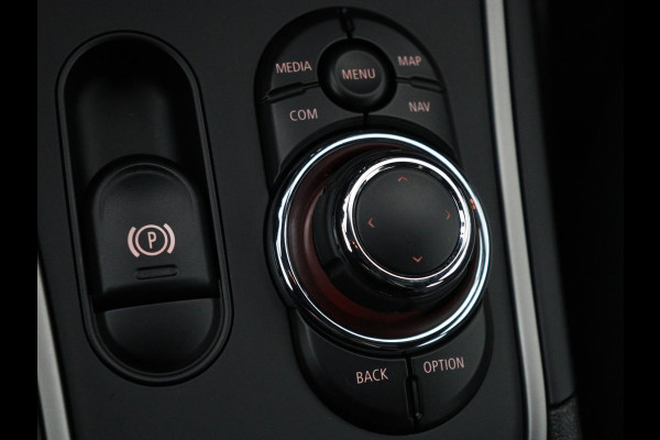 MINI Countryman 2.0 Cooper S E ALL4 Chili | Panoramadak | Leder | Stoel & stuurverwarming | Camera | Adaptive cruise | Memory | Keyless | Full LED | Navigatie