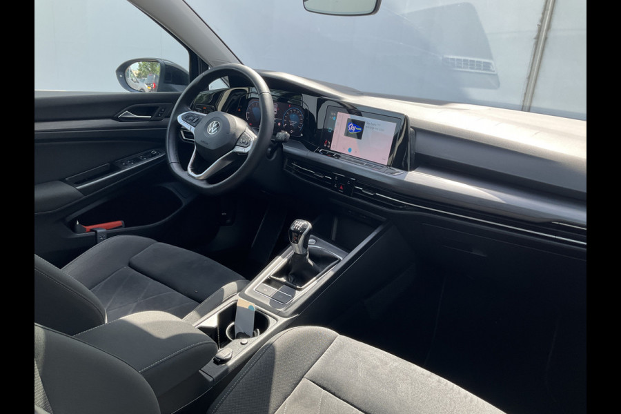 Volkswagen Golf 1.5 TSI Style Pano Sfeerverl Adap.Cruise Carplay Led Memory Uitstraling!