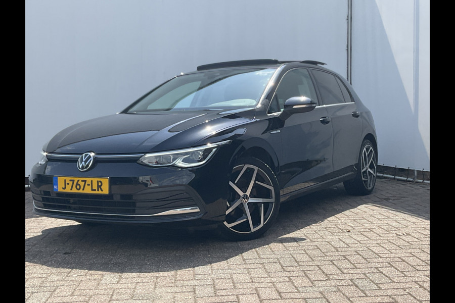 Volkswagen Golf 1.5 TSI Style Pano Sfeerverl Adap.Cruise Carplay Led Memory Uitstraling!