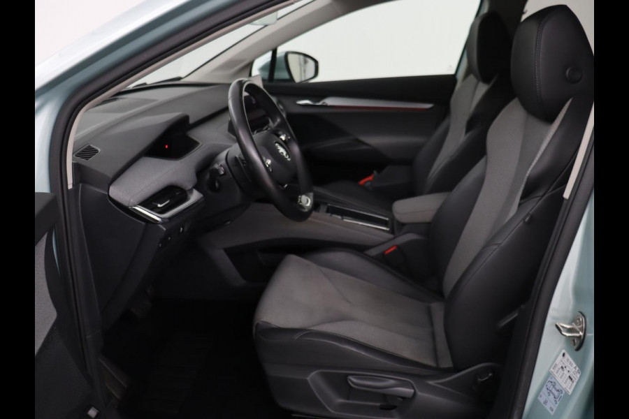 Škoda ENYAQ iV 80 | Stoel & stuurverwarming | Carplay | Keyless | Navigatie | Camera | Half leder | Cruise control | Full LED | Parkeerhulp