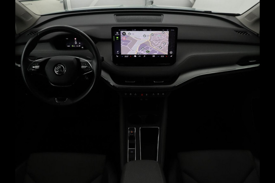Škoda ENYAQ iV 80 | Stoel & stuurverwarming | Carplay | Keyless | Navigatie | Camera | Half leder | Cruise control | Full LED | Parkeerhulp
