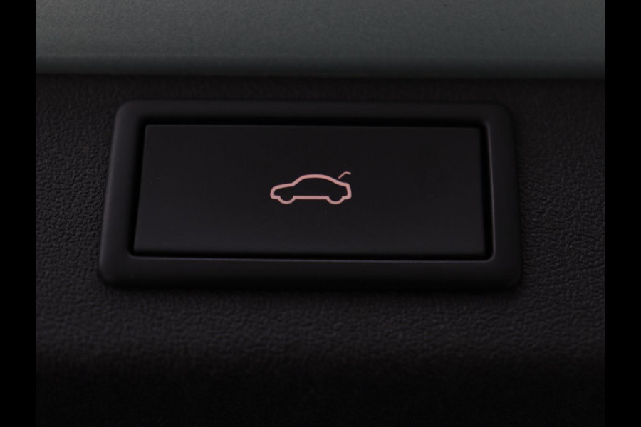 Škoda ENYAQ iV 80 | Stoel & stuurverwarming | Carplay | Keyless | Navigatie | Camera | Half leder | Cruise control | Full LED | Parkeerhulp