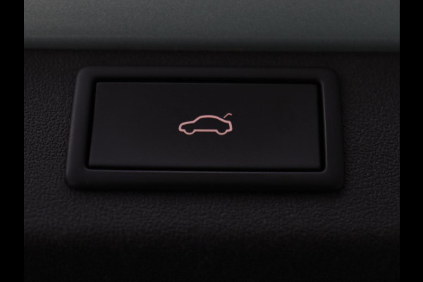 Škoda ENYAQ iV 80 | Stoel & stuurverwarming | Carplay | Keyless | Navigatie | Camera | Half leder | Cruise control | Full LED | Parkeerhulp