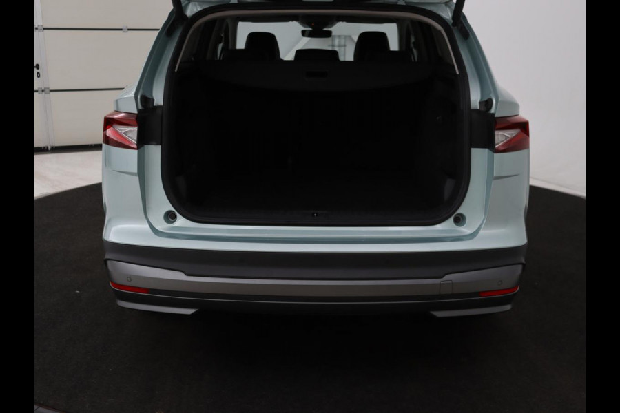 Škoda ENYAQ iV 80 | Stoel & stuurverwarming | Carplay | Keyless | Navigatie | Camera | Half leder | Cruise control | Full LED | Parkeerhulp