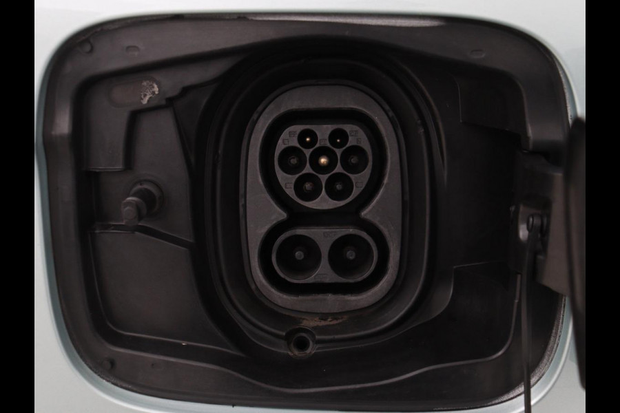 Škoda ENYAQ iV 80 | Stoel & stuurverwarming | Carplay | Keyless | Navigatie | Camera | Half leder | Cruise control | Full LED | Parkeerhulp