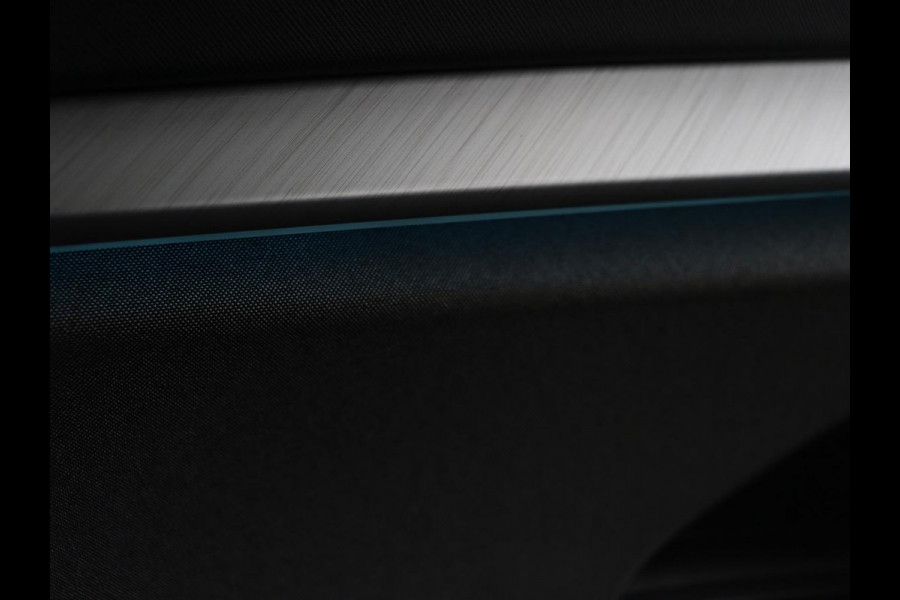 Škoda ENYAQ iV 80 | Stoel & stuurverwarming | Carplay | Keyless | Navigatie | Camera | Half leder | Cruise control | Full LED | Parkeerhulp