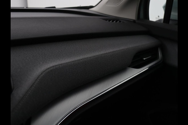 Škoda ENYAQ iV 80 | Stoel & stuurverwarming | Carplay | Keyless | Navigatie | Camera | Half leder | Cruise control | Full LED | Parkeerhulp