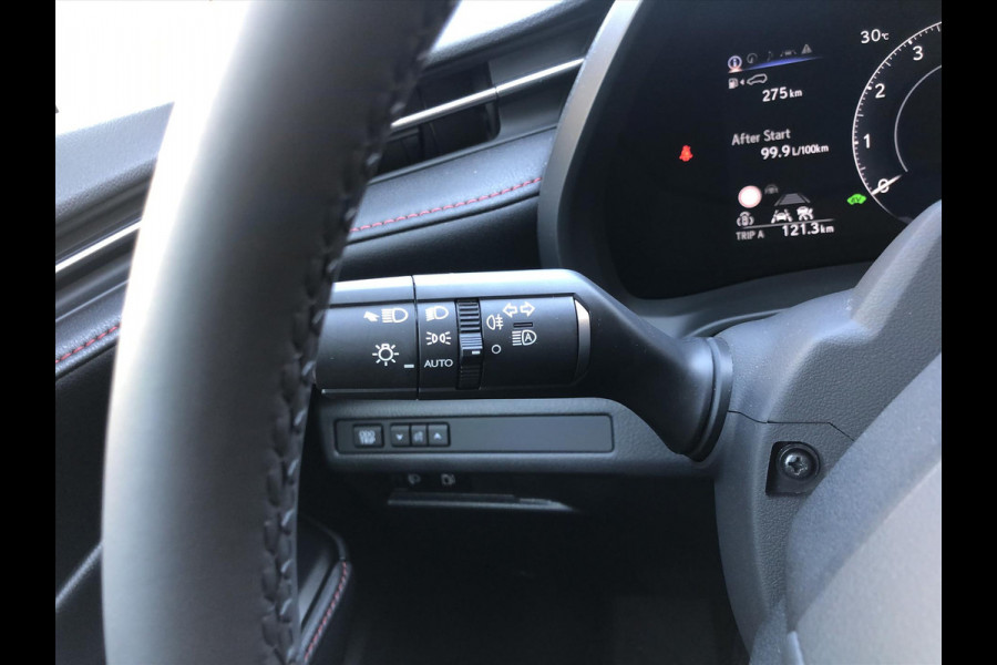 Lexus LBX 1.5 Hybrid Emotion Bi Tone | Leer, Stoel + Stuurverwarming, Parkeersensoren, Dodehoekherkenning