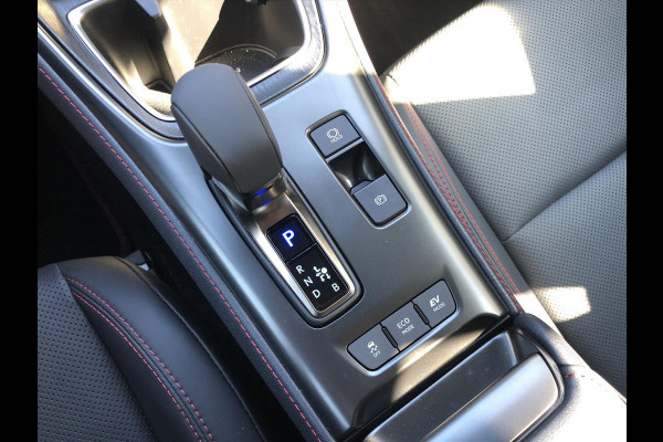 Lexus LBX 1.5 Hybrid Emotion Bi Tone | Leer, Stoel + Stuurverwarming, Parkeersensoren, Dodehoekherkenning