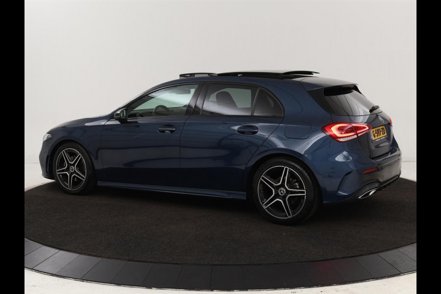 Mercedes-Benz A-Klasse 180 Business Solution AMG | Panoramadak | Stoelverwarming | Carplay | Leder/Alcantara | Camera | Widescreen | Full LED