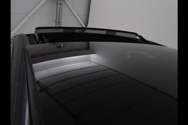 Mercedes-Benz A-Klasse 180 Business Solution AMG | Panoramadak | Stoelverwarming | Carplay | Leder/Alcantara | Camera | Widescreen | Full LED