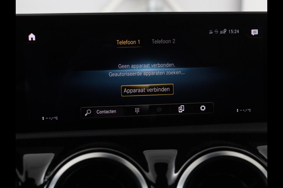 Mercedes-Benz A-Klasse 180 Business Solution AMG | Panoramadak | Stoelverwarming | Carplay | Leder/Alcantara | Camera | Widescreen | Full LED