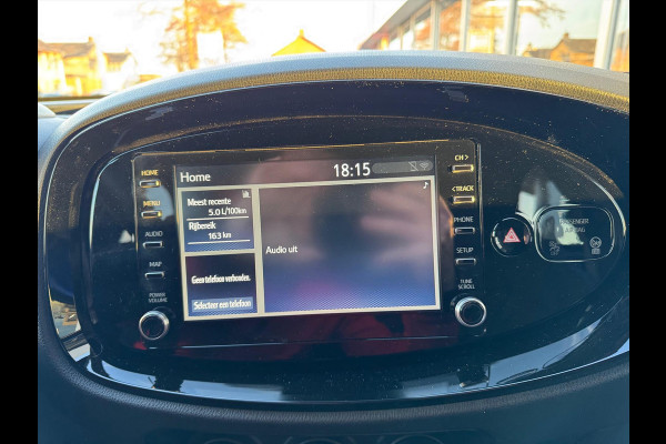 Toyota Aygo X 1.0 VVT-i Pulse | Bi-tone, Privacy glass, 17 inch, Apple carplay/Android auto, Stoelverwarming, Parkeercamera