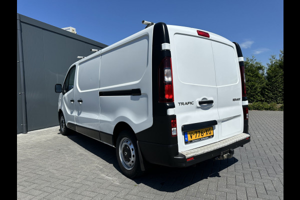 Renault Trafic 1.6 DCi 126 PK / L2H1 / 1e EIG. / DUBBELE SCHUIFDEUR / TREKHAAK / NAVI / AIRCO / CRUISE