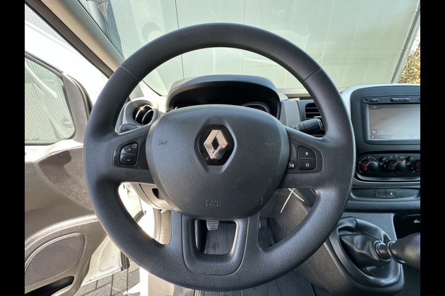 Renault Trafic 1.6 DCi 126 PK / L2H1 / 1e EIG. / DUBBELE SCHUIFDEUR / TREKHAAK / NAVI / AIRCO / CRUISE